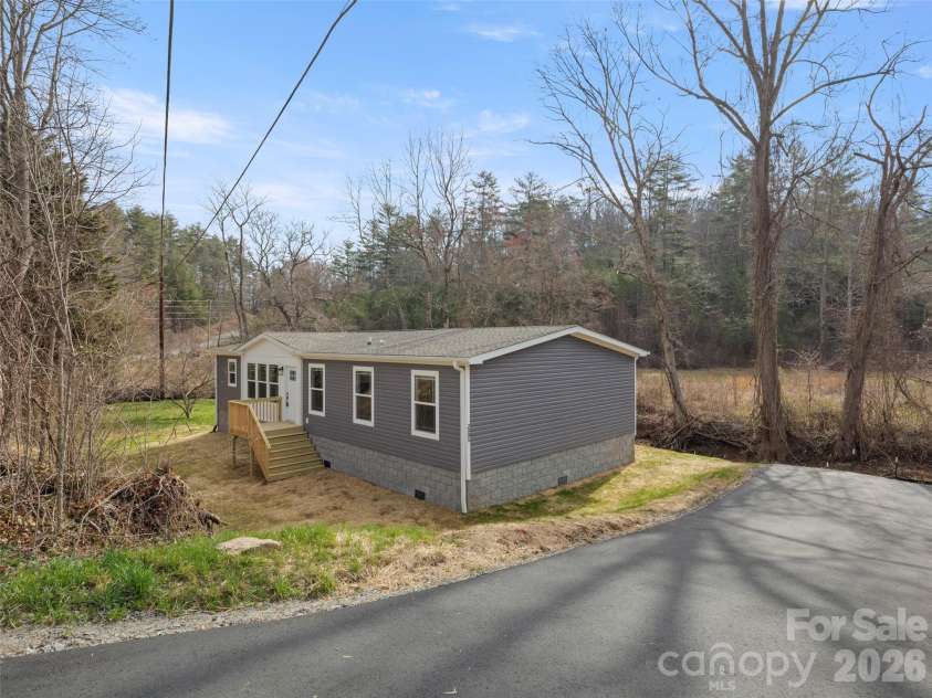 2095 Emmas Grove Road, Fairview, NC 28730.  MLS# CAR4362108, YatesRealty ID 33909. 