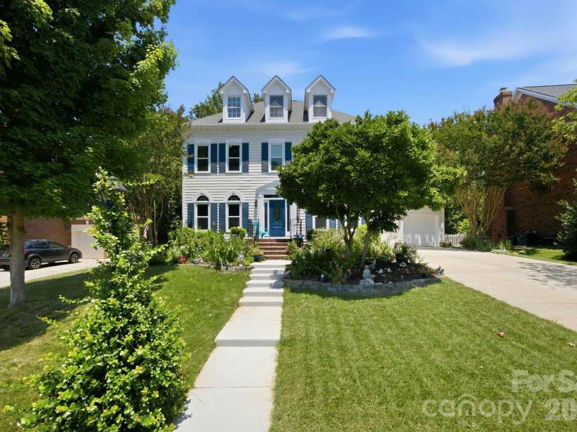20112 Cove Road, Cornelius, NC 28031.  MLS# CAR4396130, YatesRealty ID 33911. 
