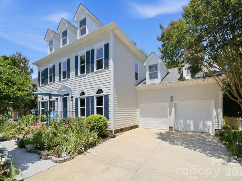 20112 Cove Road, Cornelius, NC 28031.  MLS# CAR4396130, YatesRealty ID 33911. 