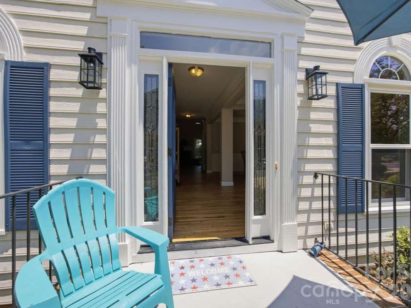20112 Cove Road, Cornelius, NC 28031.  MLS# CAR4396130, YatesRealty ID 33911. 