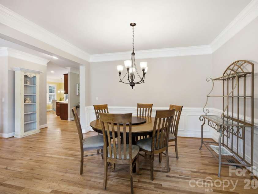 20112 Cove Road, Cornelius, NC 28031.  MLS# CAR4396130, YatesRealty ID 33911. 