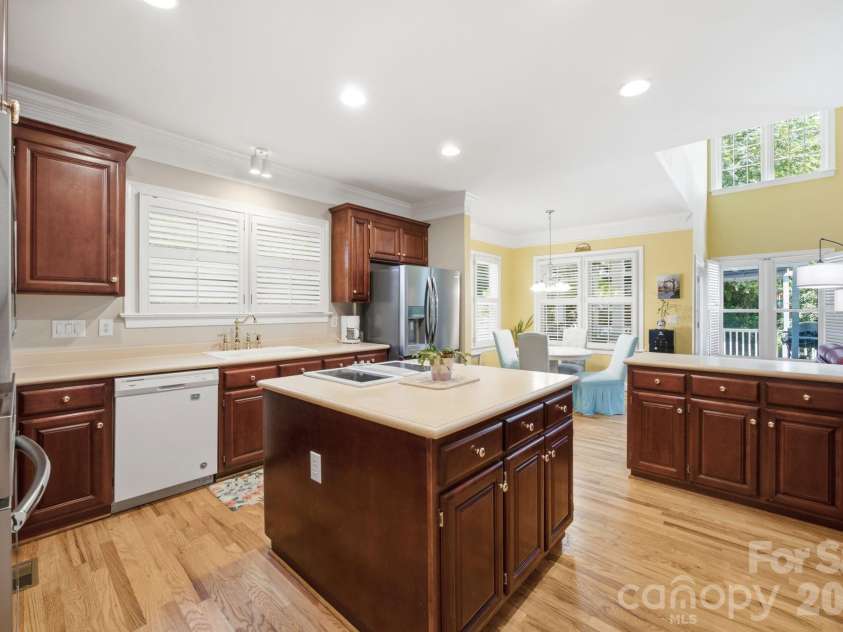 20112 Cove Road, Cornelius, NC 28031.  MLS# CAR4396130, YatesRealty ID 33911. 