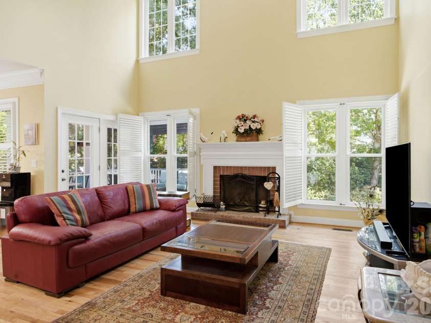 20112 Cove Road, Cornelius, NC 28031.  MLS# CAR4396130, YatesRealty ID 33911. 