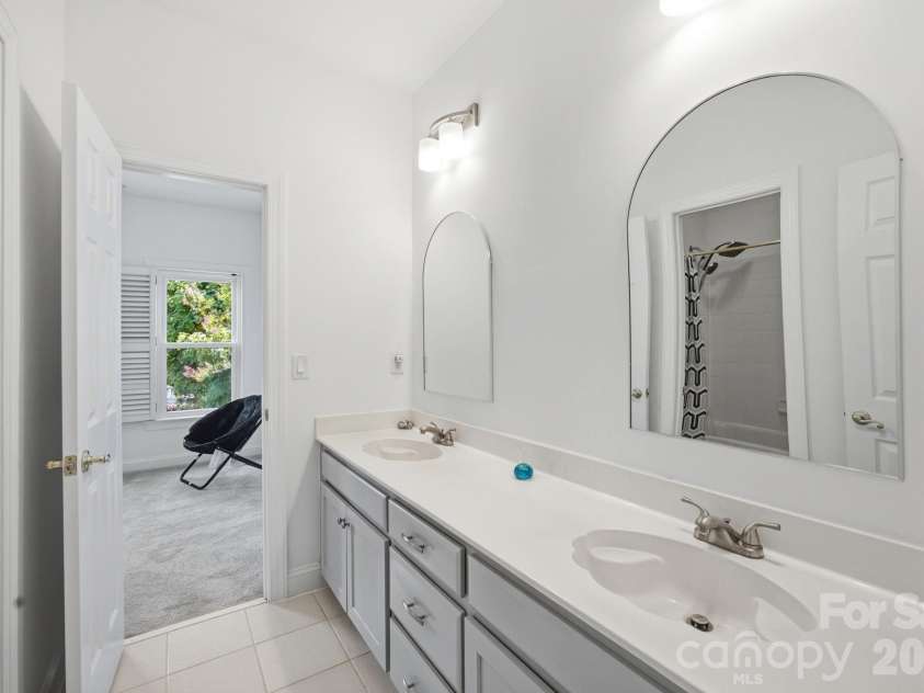 20112 Cove Road, Cornelius, NC 28031.  MLS# CAR4396130, YatesRealty ID 33911. 