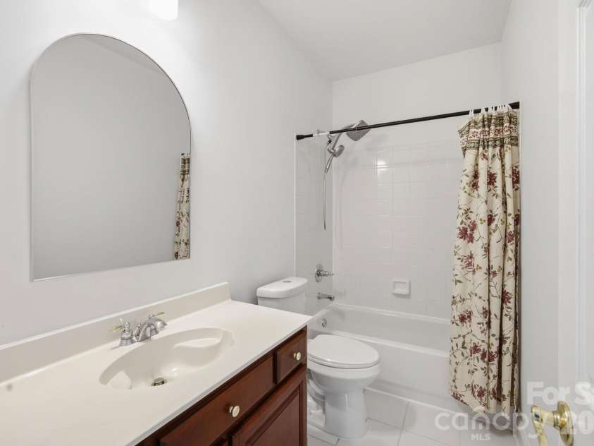 20112 Cove Road, Cornelius, NC 28031.  MLS# CAR4396130, YatesRealty ID 33911. 