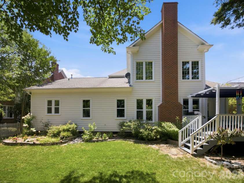 20112 Cove Road, Cornelius, NC 28031.  MLS# CAR4396130, YatesRealty ID 33911. 
