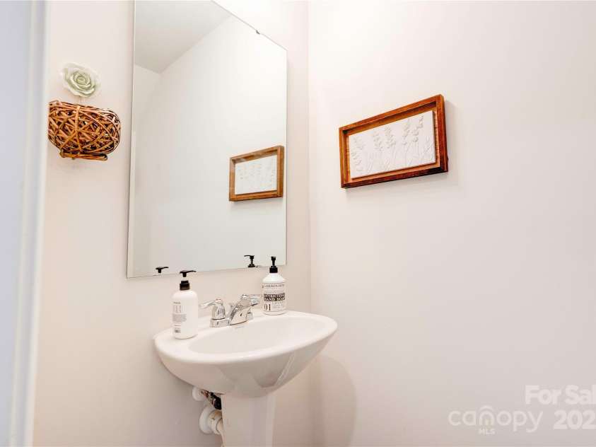 2344 Joes Lake Road, Shelby, NC 28152.  MLS# CAR4294369, YatesRealty ID 33911. 