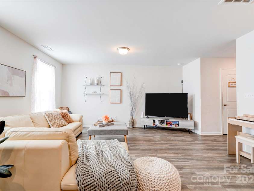 2344 Joes Lake Road, Shelby, NC 28152.  MLS# CAR4294369, YatesRealty ID 33911. 