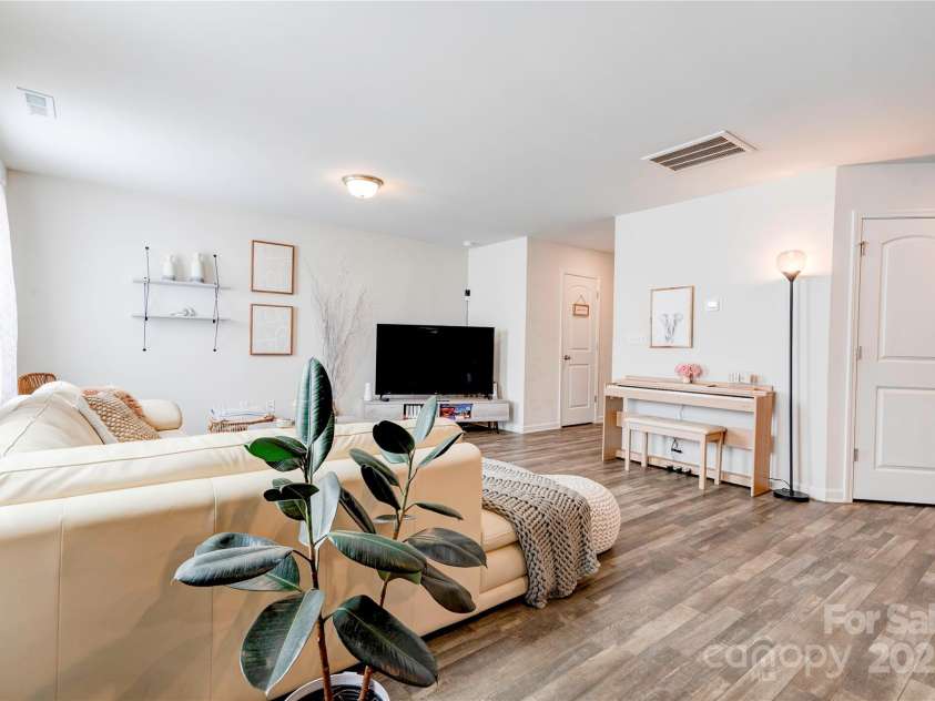 2344 Joes Lake Road, Shelby, NC 28152.  MLS# CAR4294369, YatesRealty ID 33911. 