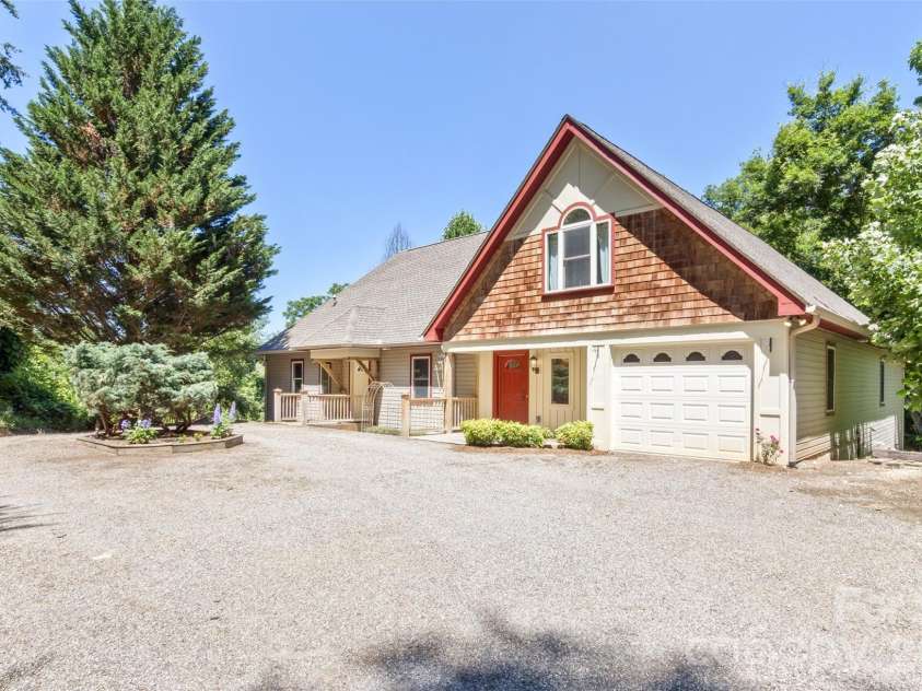 15 Village Green Drive, Alexander, NC 28701.  MLS# CAR4397766, YatesRealty ID 33912. 