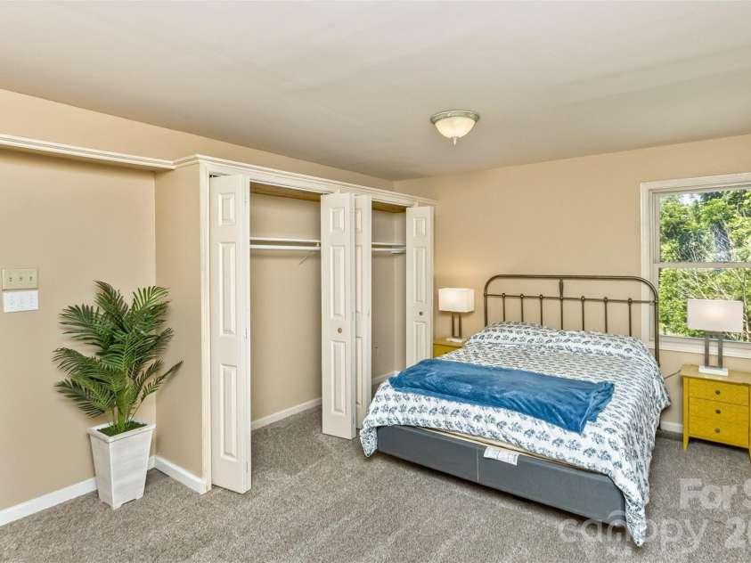 15 Village Green Drive, Alexander, NC 28701.  MLS# CAR4397766, YatesRealty ID 33912. 