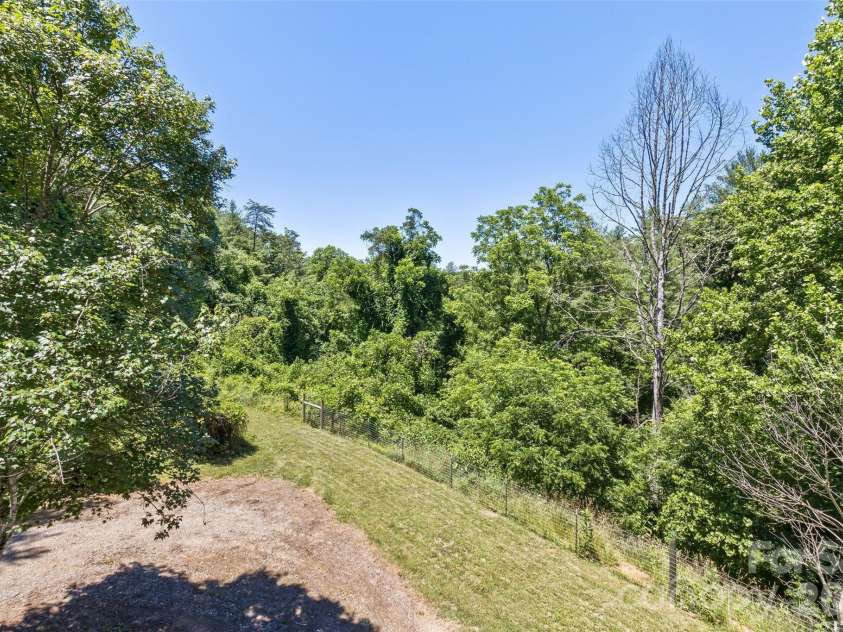 15 Village Green Drive, Alexander, NC 28701.  MLS# CAR4397766, YatesRealty ID 33912. 