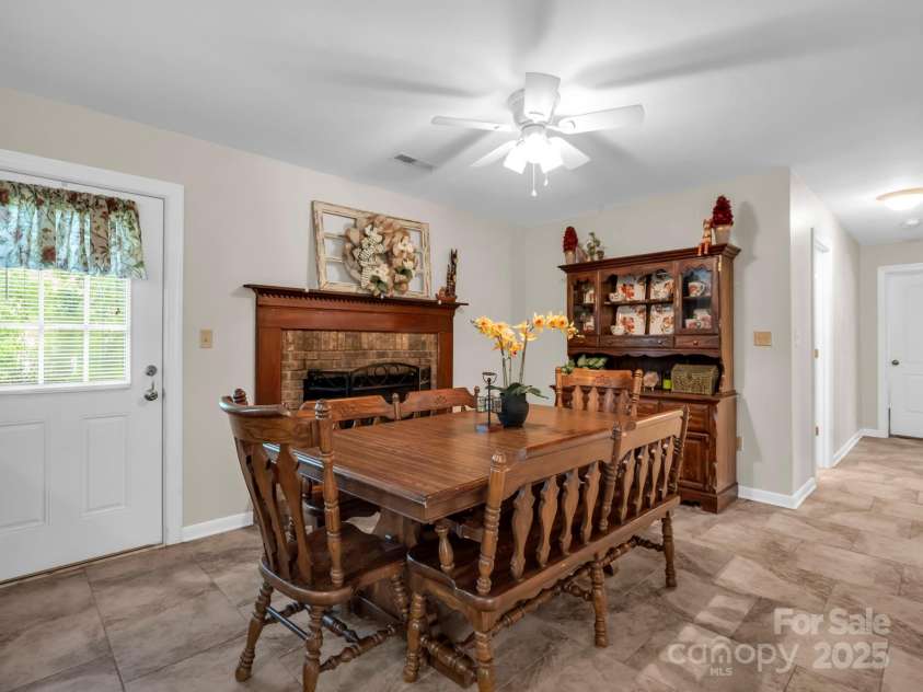 119 Oak Hill Drive, Forest City, NC 28043.  MLS# CAR4292110, YatesRealty ID 33914. 