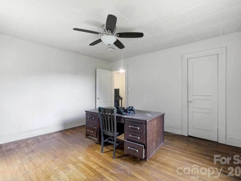 121 Piedmont Drive, Lawndale, NC 28090.  MLS# CAR4398132, YatesRealty ID 33915. Bathroom 1