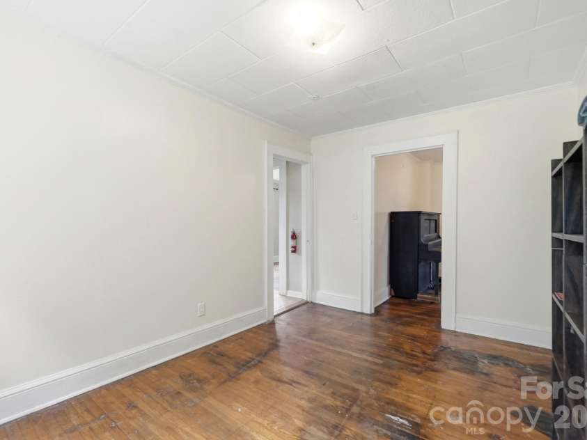 121 Piedmont Drive, Lawndale, NC 28090.  MLS# CAR4398132, YatesRealty ID 33915. Bathroom 3