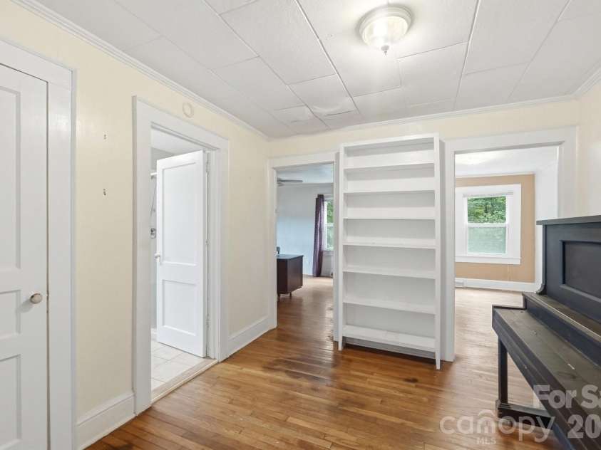 121 Piedmont Drive, Lawndale, NC 28090.  MLS# CAR4398132, YatesRealty ID 33915. Hallway