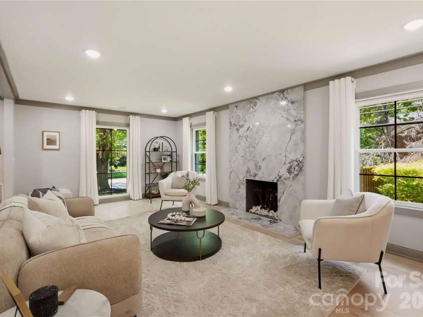 2919 Colony Road, Charlotte, NC 28211.  MLS# CAR4391510, YatesRealty ID 33916. 