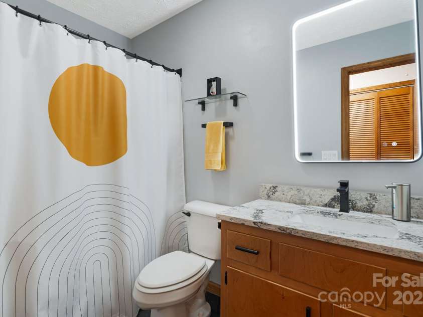 80 Sapphire Lane, Maggie Valley, NC 28751.  MLS# CAR4294569, YatesRealty ID 33916. 