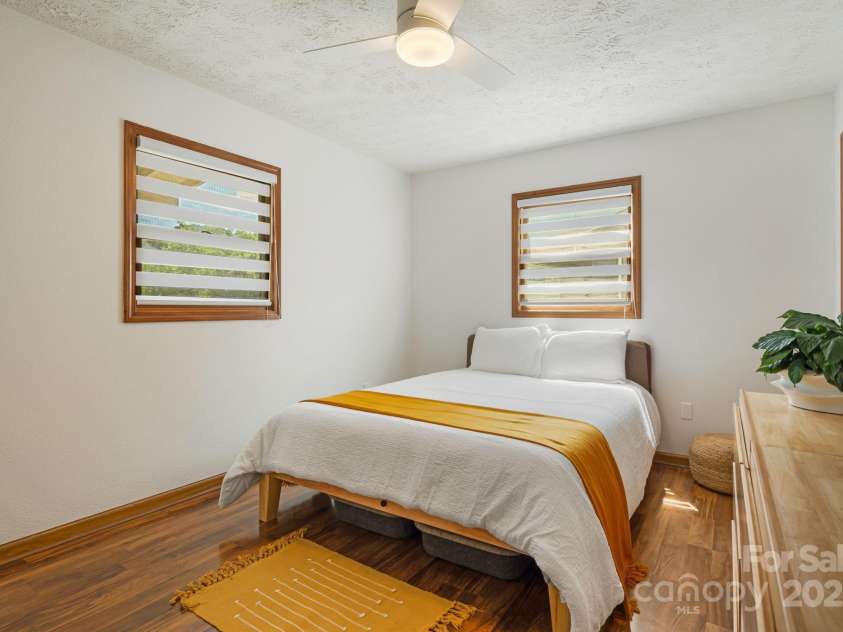 80 Sapphire Lane, Maggie Valley, NC 28751.  MLS# CAR4294569, YatesRealty ID 33916. 