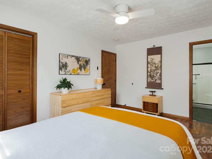 80 Sapphire Lane, Maggie Valley, NC 28751.  MLS# CAR4294569, YatesRealty ID 33916. 