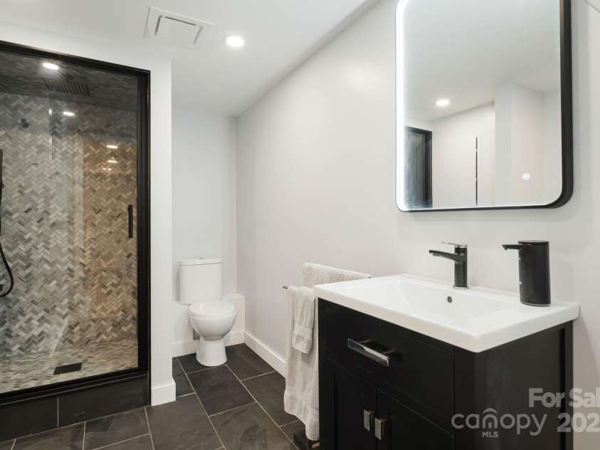 80 Sapphire Lane, Maggie Valley, NC 28751.  MLS# CAR4294569, YatesRealty ID 33916. 