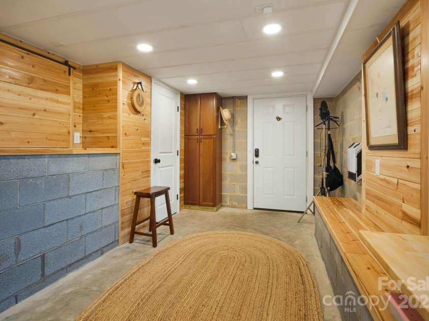 80 Sapphire Lane, Maggie Valley, NC 28751.  MLS# CAR4294569, YatesRealty ID 33916. 