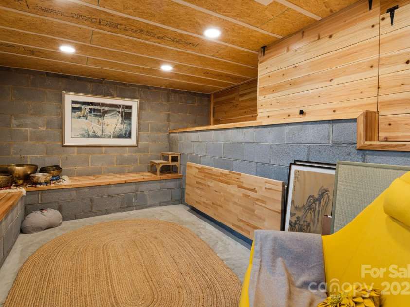 80 Sapphire Lane, Maggie Valley, NC 28751.  MLS# CAR4294569, YatesRealty ID 33916. 