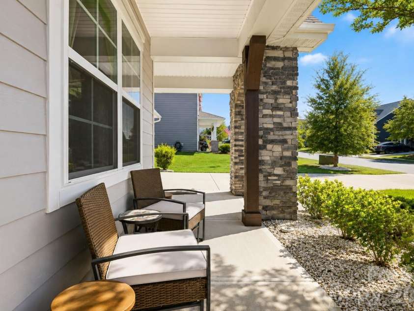 2018 Killian Creek Drive, Denver, NC 28037.  MLS# CAR4395233, YatesRealty ID 33917. 