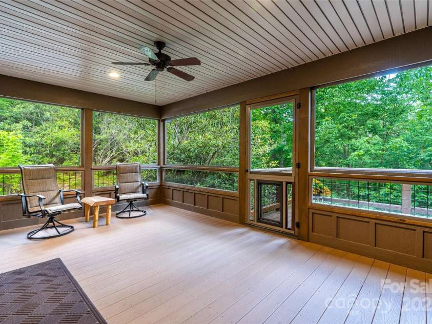 55 Lake Drive, Fairview, NC 28730.  MLS# CAR4272386, YatesRealty ID 33918. 