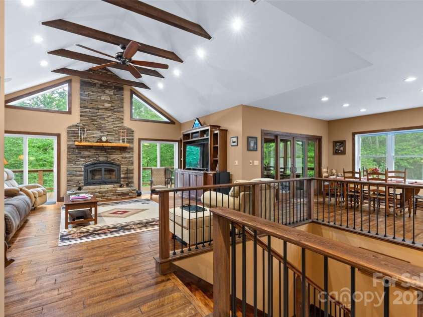 55 Lake Drive, Fairview, NC 28730.  MLS# CAR4272386, YatesRealty ID 33918. 
