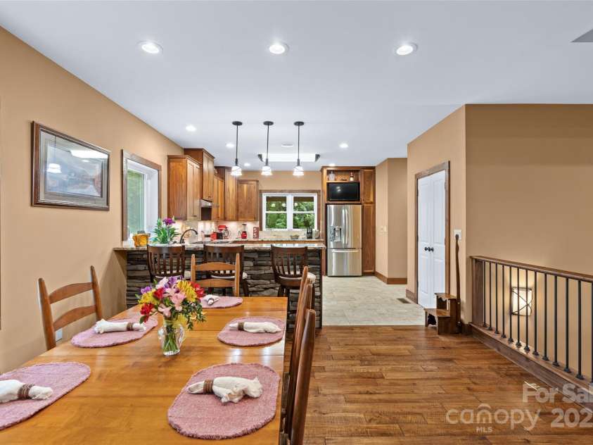 55 Lake Drive, Fairview, NC 28730.  MLS# CAR4272386, YatesRealty ID 33918. 