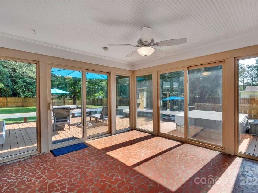 537 Cooper Drive, Charlotte, NC 28210.  MLS# CAR4295010, YatesRealty ID 33919. 