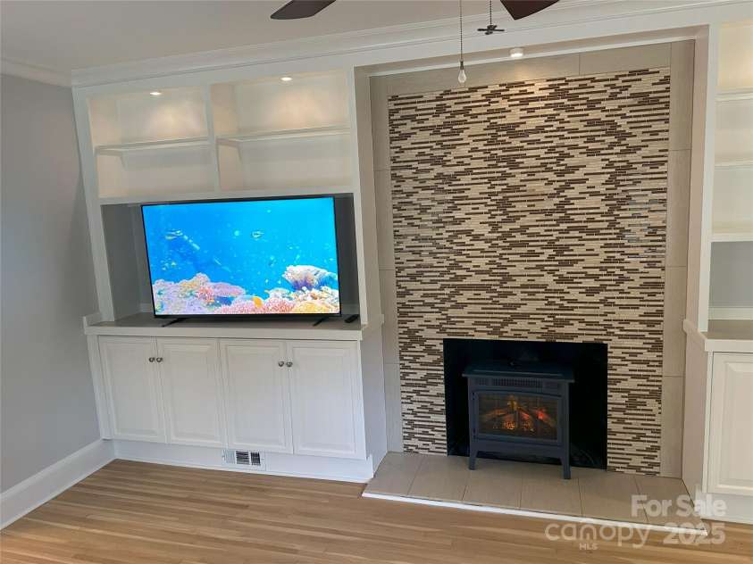 537 Cooper Drive, Charlotte, NC 28210.  MLS# CAR4295010, YatesRealty ID 33919. 