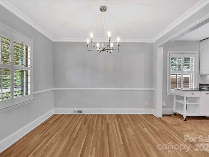 537 Cooper Drive, Charlotte, NC 28210.  MLS# CAR4295010, YatesRealty ID 33919. 