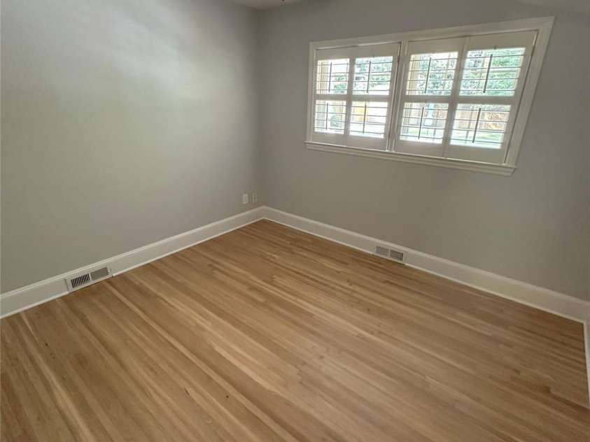 537 Cooper Drive, Charlotte, NC 28210.  MLS# CAR4295010, YatesRealty ID 33919. 