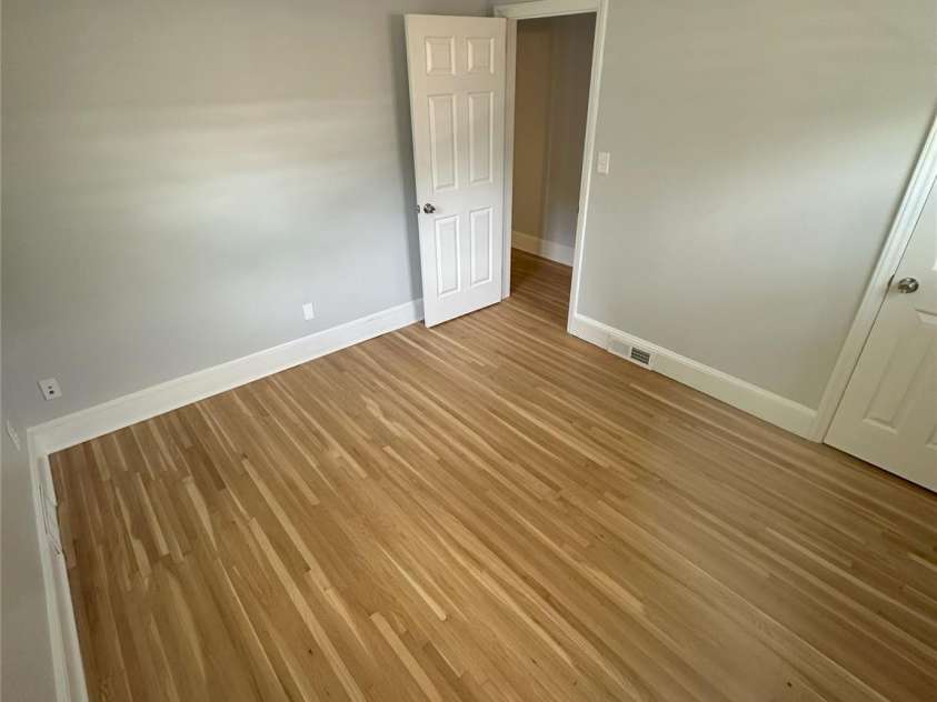 537 Cooper Drive, Charlotte, NC 28210.  MLS# CAR4295010, YatesRealty ID 33919. 