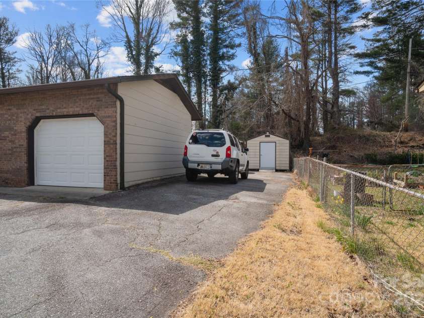 121 Upward Acres Street, East Flat Rock, NC 28726.  MLS# CAR4239704, YatesRealty ID 3392. 