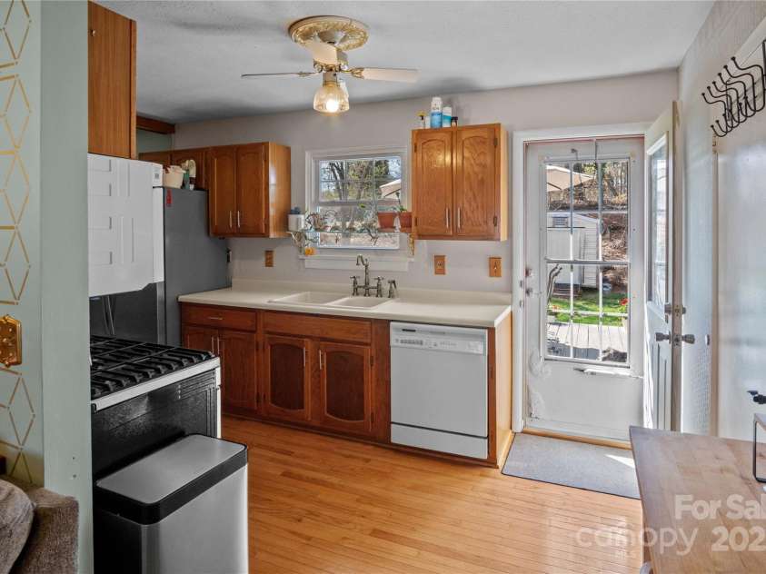 121 Upward Acres Street, East Flat Rock, NC 28726.  MLS# CAR4239704, YatesRealty ID 3392. 