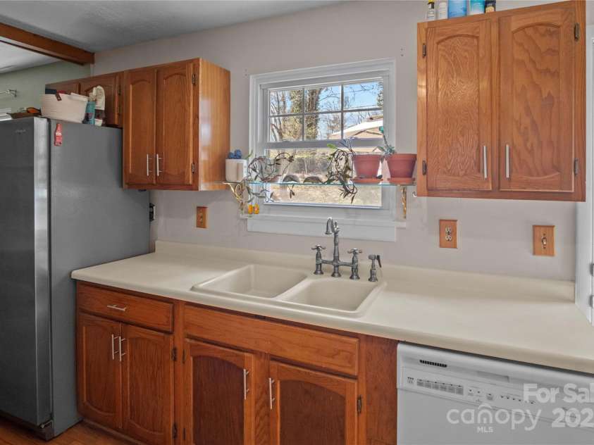 121 Upward Acres Street, East Flat Rock, NC 28726.  MLS# CAR4239704, YatesRealty ID 3392. 