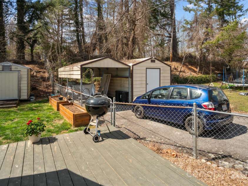 121 Upward Acres Street, East Flat Rock, NC 28726.  MLS# CAR4239704, YatesRealty ID 3392. 