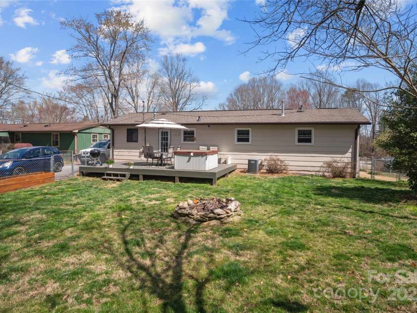 121 Upward Acres Street, East Flat Rock, NC 28726.  MLS# CAR4239704, YatesRealty ID 3392. 