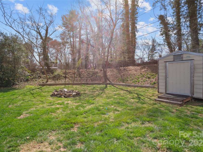 121 Upward Acres Street, East Flat Rock, NC 28726.  MLS# CAR4239704, YatesRealty ID 3392. 
