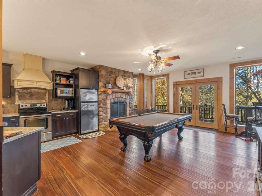 143 Nature Walk Drive, Marion, NC 28752.  MLS# CAR4334363, YatesRealty ID 3392. 