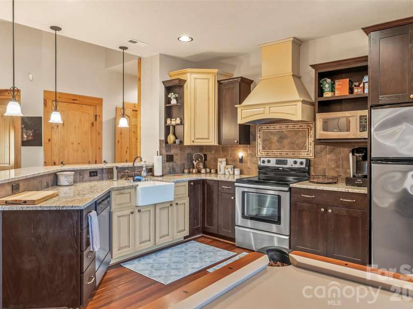 143 Nature Walk Drive, Marion, NC 28752.  MLS# CAR4334363, YatesRealty ID 3392. 