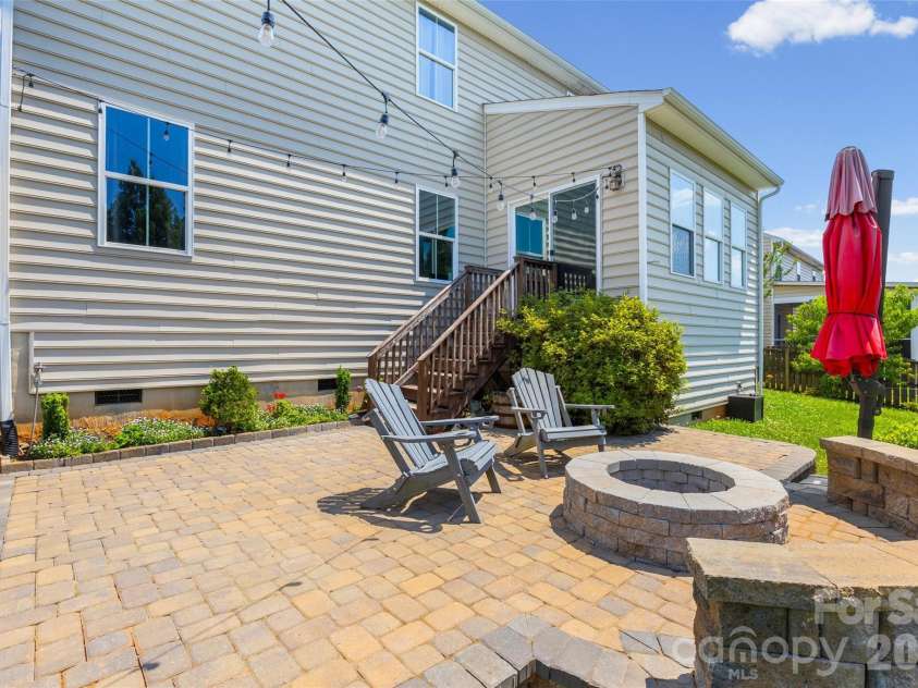 779 Somerton Drive, Fort Mill, SC 29715.  MLS# CAR4392802, YatesRealty ID 33921. 