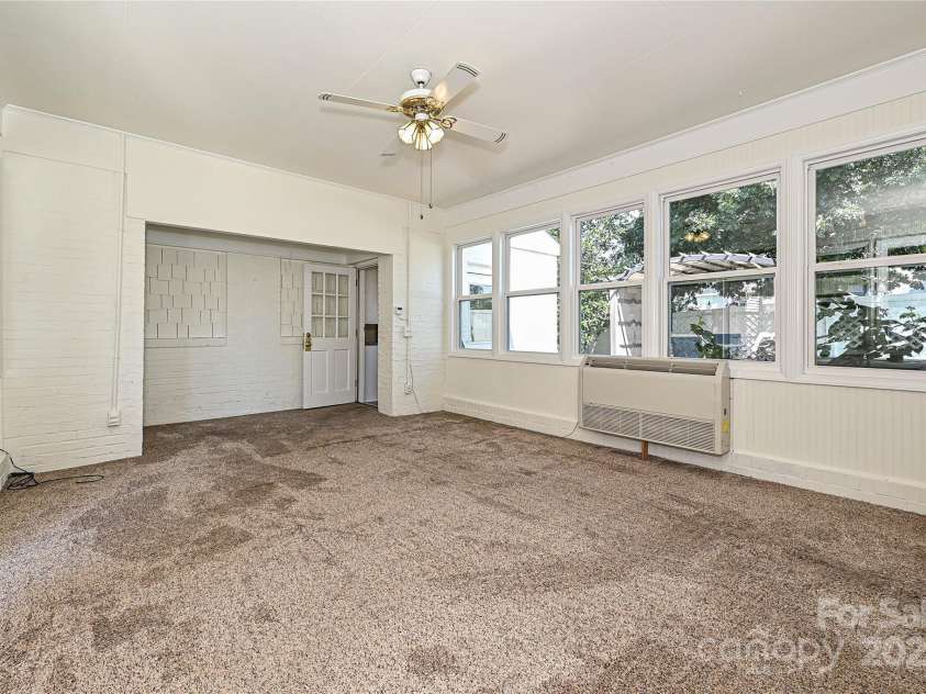 145 Magnolia Street, Mooresville, NC 28115.  MLS# CAR4292892, YatesRealty ID 33922. Sunroom