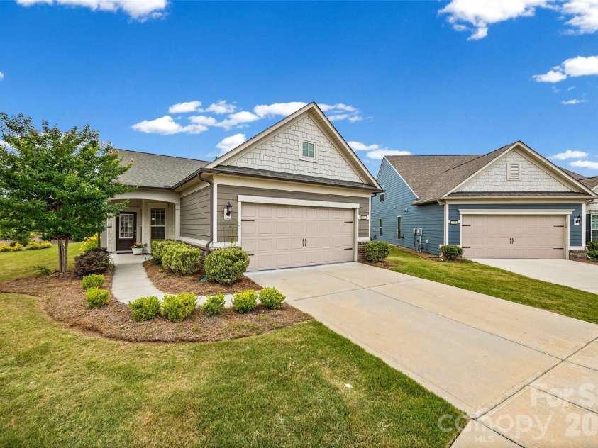 954 Sunrise Lane, Fort Mill, SC 29715.  MLS# CAR4393538, YatesRealty ID 33922. 