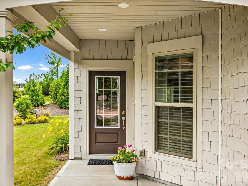 954 Sunrise Lane, Fort Mill, SC 29715.  MLS# CAR4393538, YatesRealty ID 33922. 