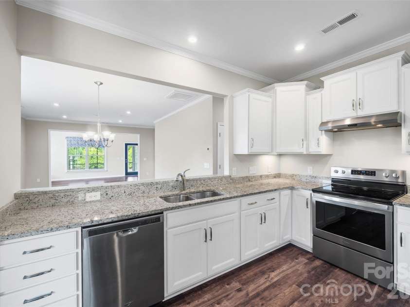 954 Sunrise Lane, Fort Mill, SC 29715.  MLS# CAR4393538, YatesRealty ID 33922. 