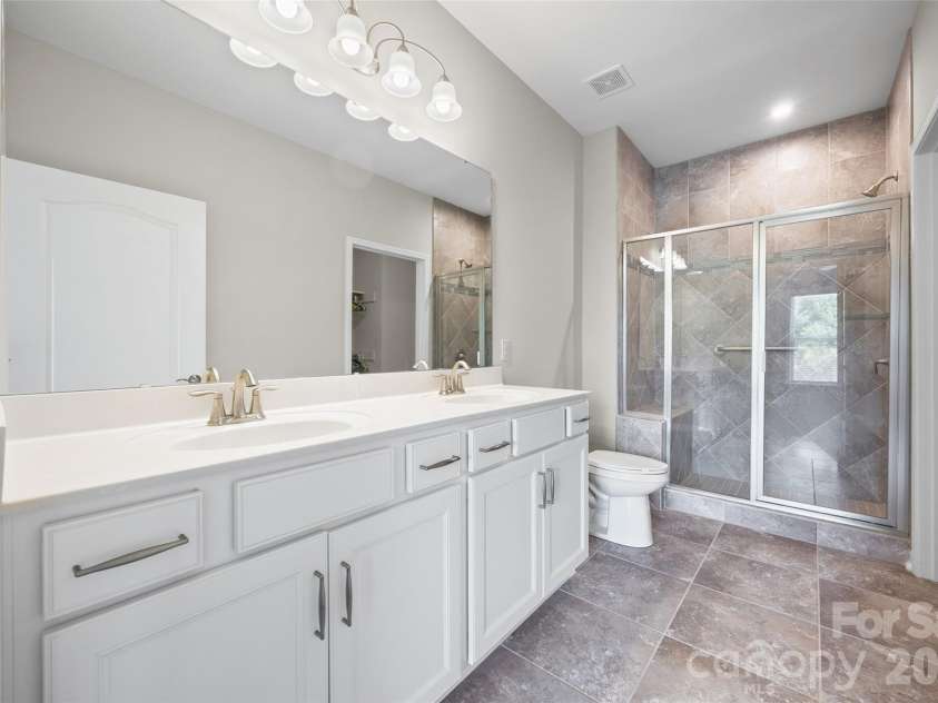 954 Sunrise Lane, Fort Mill, SC 29715.  MLS# CAR4393538, YatesRealty ID 33922. 
